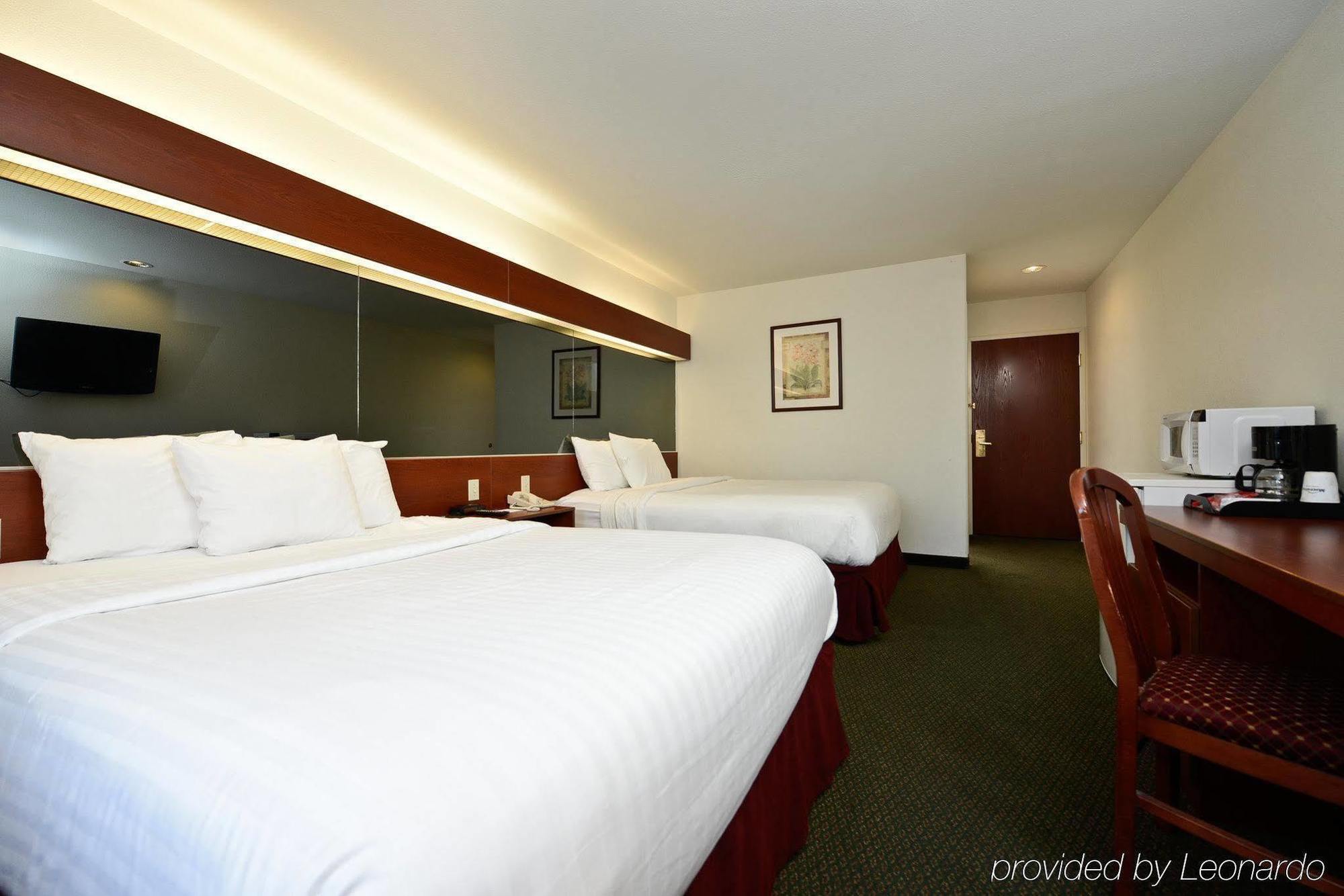 Americas Best Value Inn Lake Charles Interstate 210 מראה חיצוני תמונה