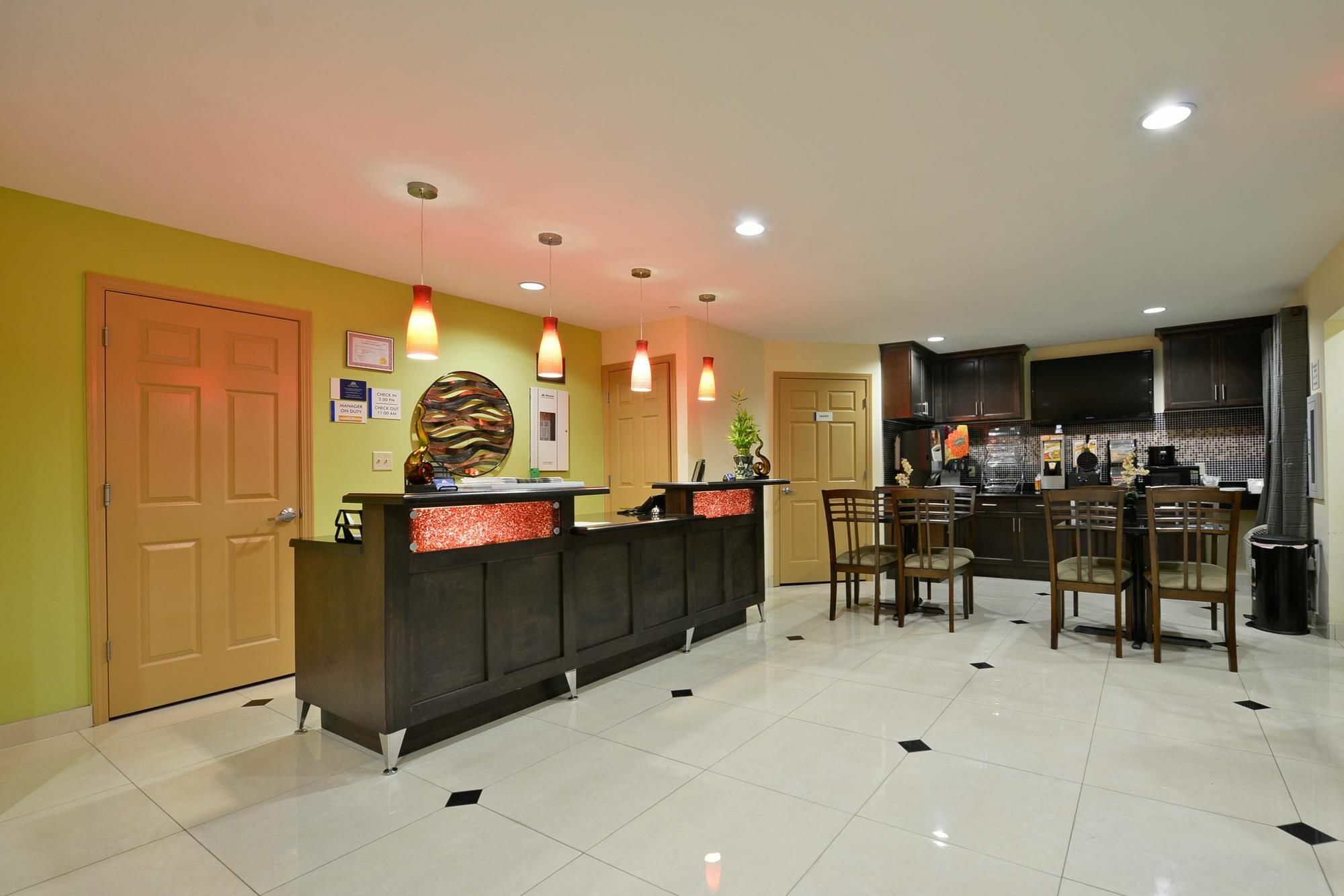 Americas Best Value Inn Lake Charles Interstate 210 מסעדה תמונה